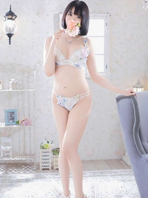 つきな4